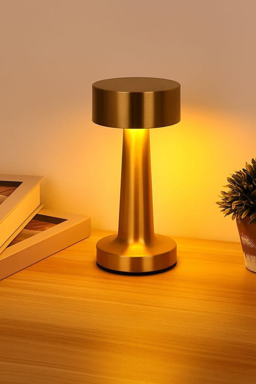 Brass Lamp – Nova