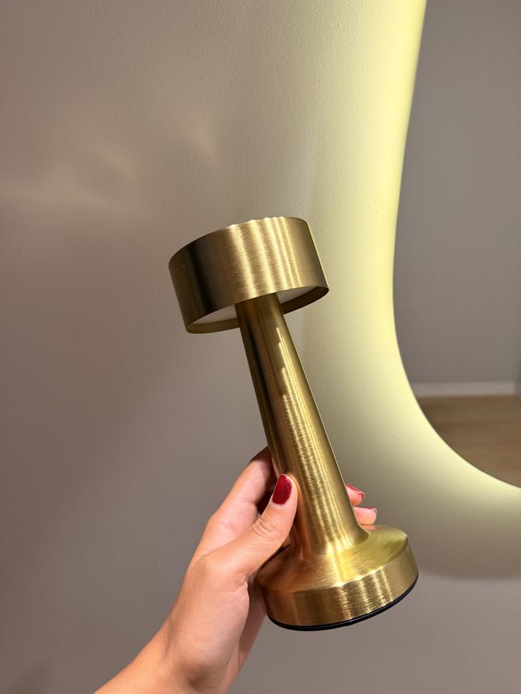 Brass Lamp – Nova